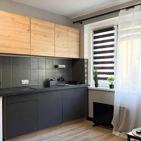 Na Skraju Lasu By Libertarent *