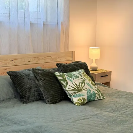 Na Skraju Lasu By Libertarent *